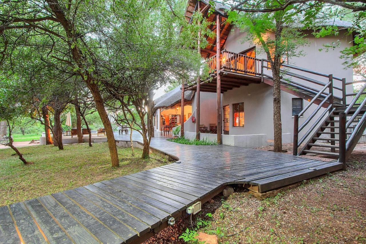 Mvuradona Safari Lodge Марлот-Парк Екстер'єр фото